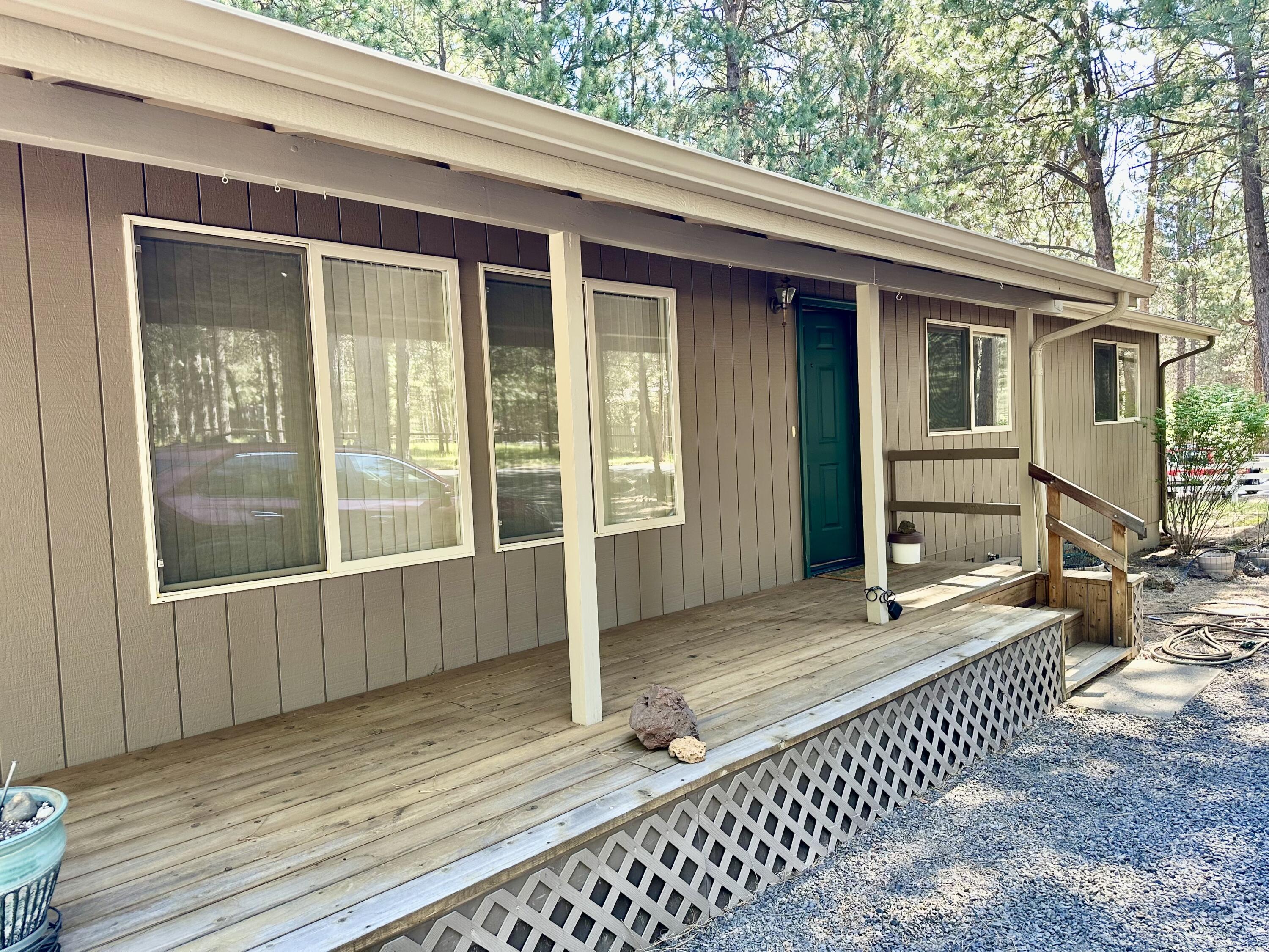 14570 Mountain View Loop