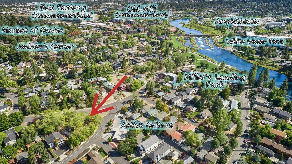 320 NW Riverside Boulevard