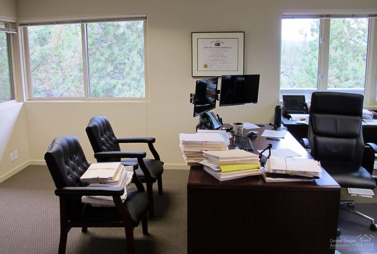 CLAB - Commercial Lease