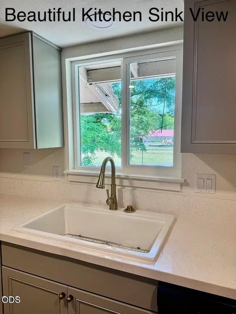 Tiny photo for 300 Shafer Lane #I-2, Jacksonville, OR 97530 (MLS # 220222638)