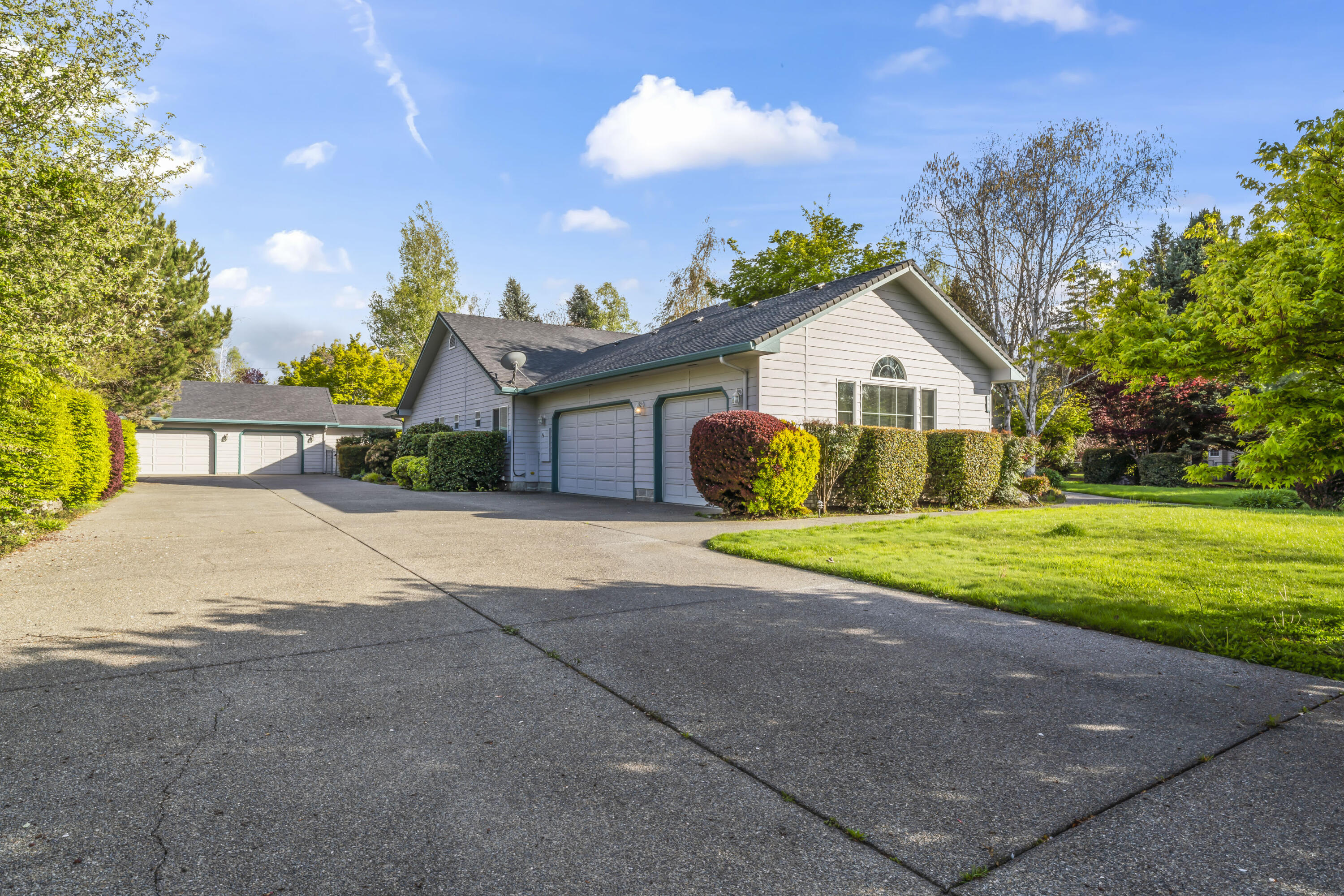 Rivercrest Subdivision - Residential
