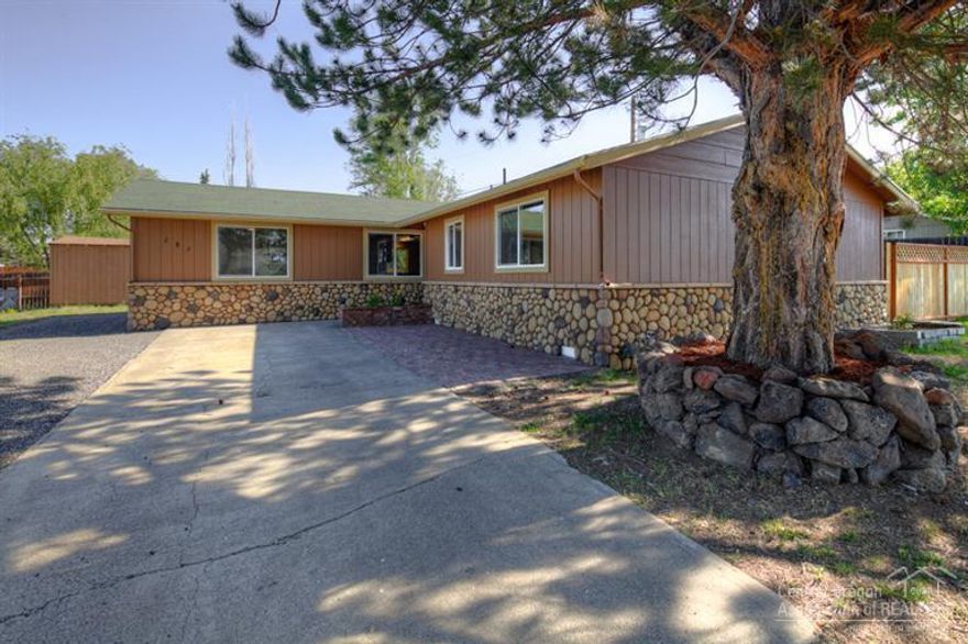 Like new! Newly remodeled home near the hospital.