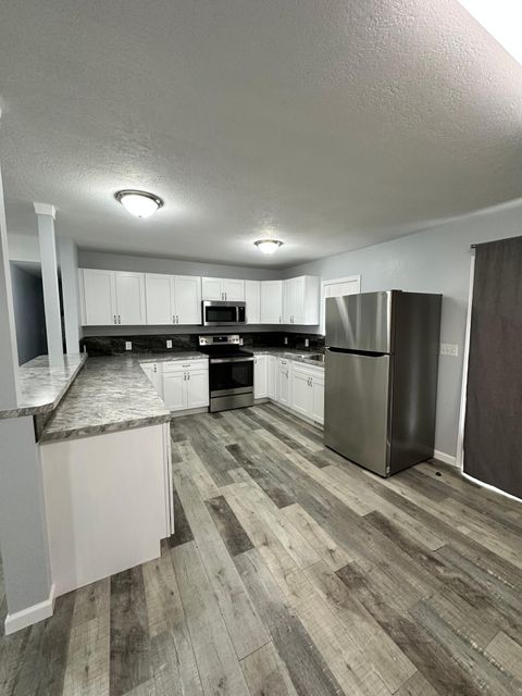 Tiny photo for 3345 Madison Street, Klamath Falls, OR 97603 (MLS # 220220237)