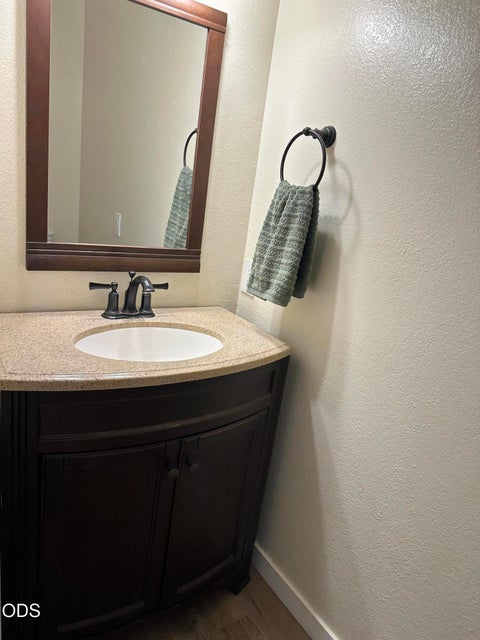 Tiny photo for 764 NW 19th Place, Redmond, OR 97756 (MLS # 220227083)
