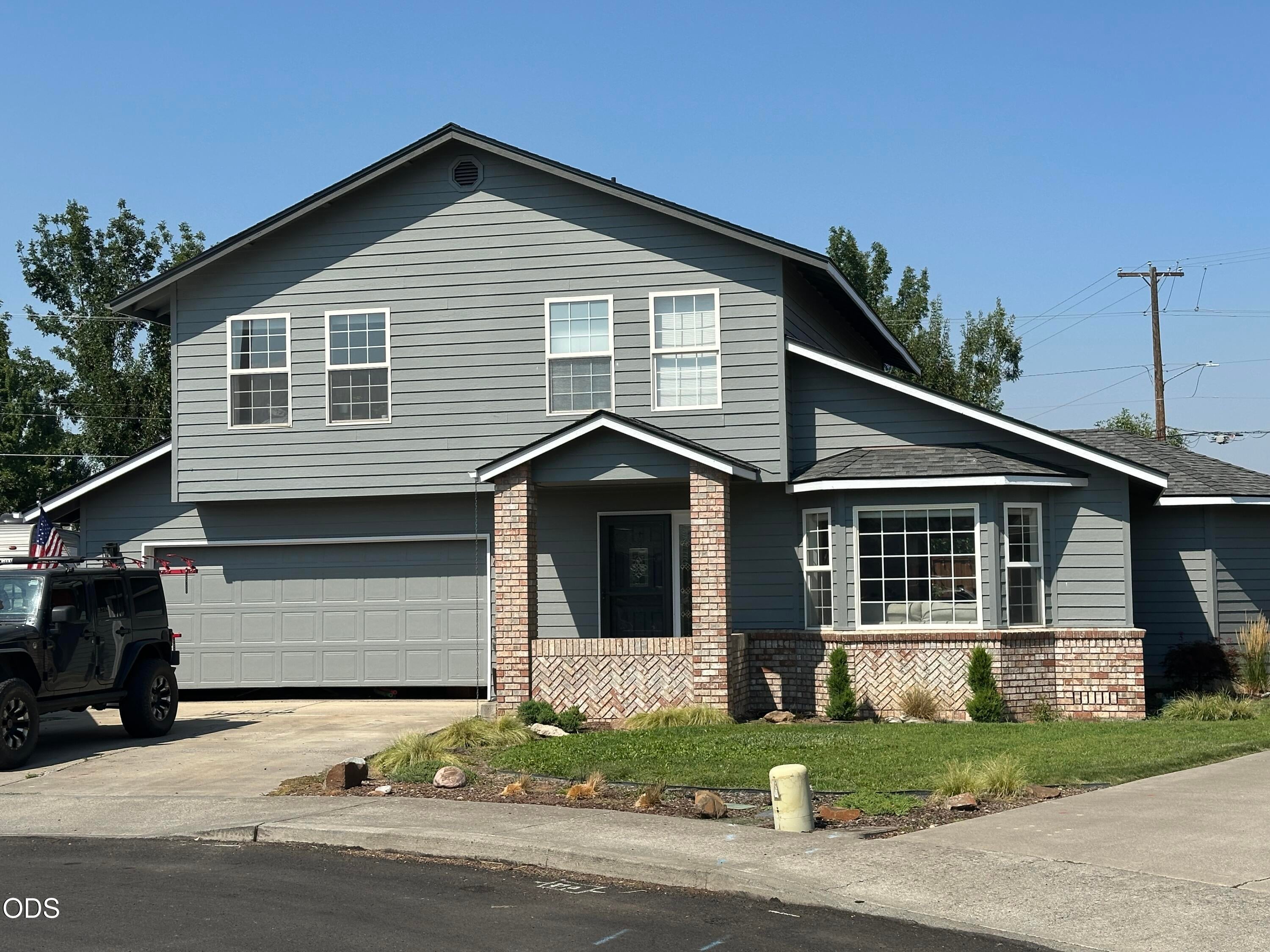 764 NW 19th Place