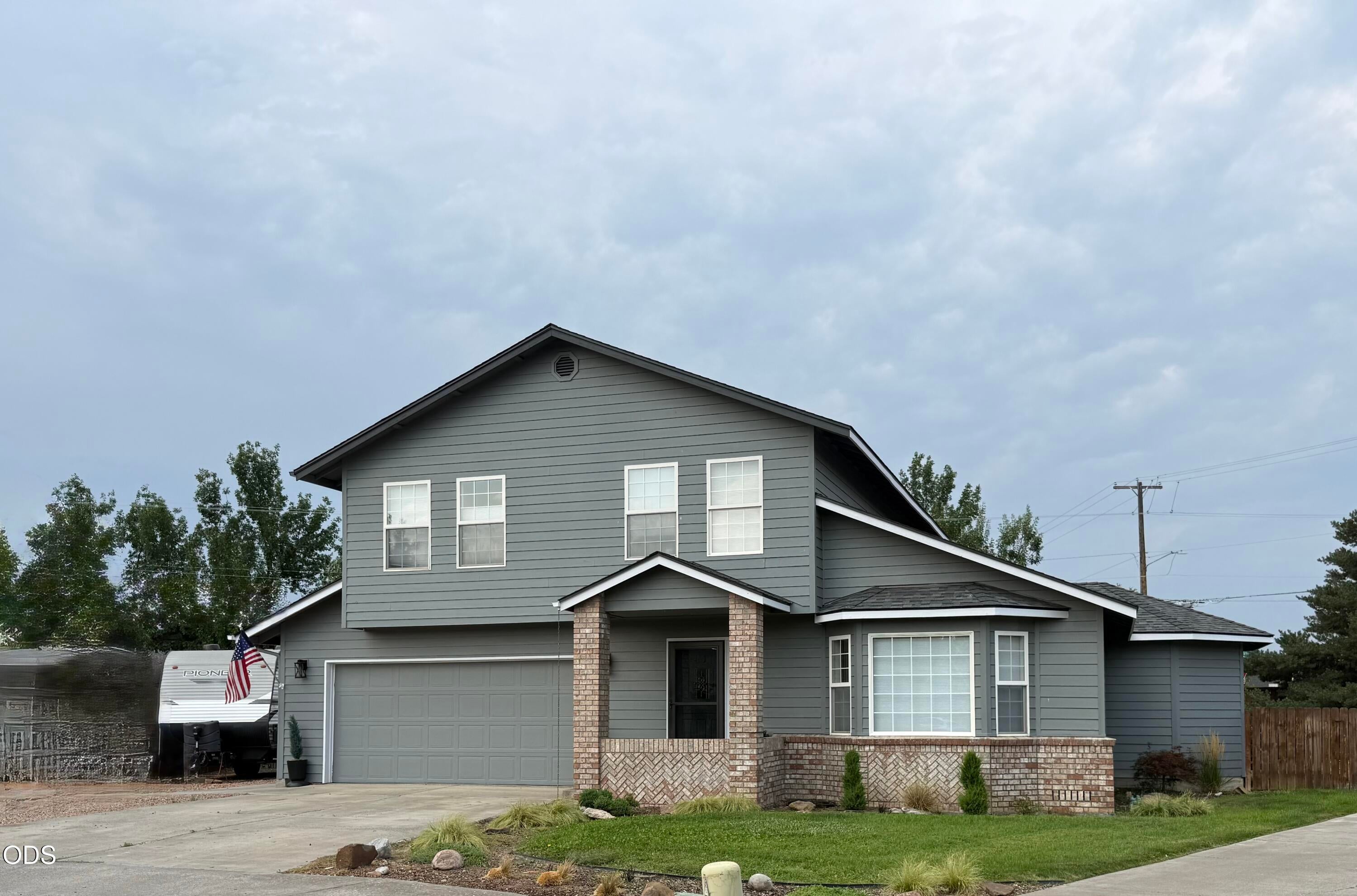 764 NW 19th Place
