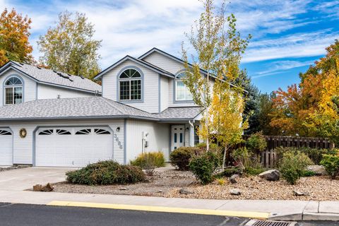 Tiny photo for 3686 SW Bobby Jones Court, Redmond, OR 97756 (MLS # 220211247)