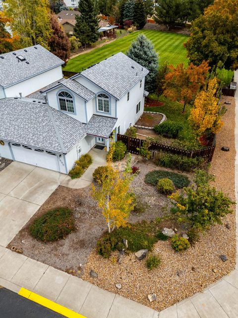 Tiny photo for 3686 SW Bobby Jones Court, Redmond, OR 97756 (MLS # 220211247)