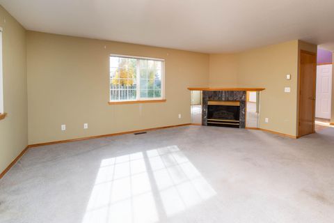 Tiny photo for 3686 SW Bobby Jones Court, Redmond, OR 97756 (MLS # 220211247)