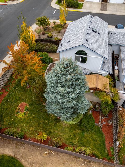 Tiny photo for 3686 SW Bobby Jones Court, Redmond, OR 97756 (MLS # 220211247)