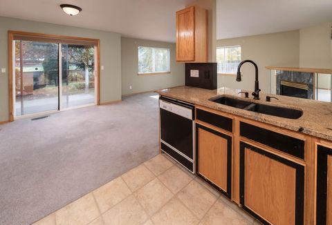 Tiny photo for 3686 SW Bobby Jones Court, Redmond, OR 97756 (MLS # 220211247)