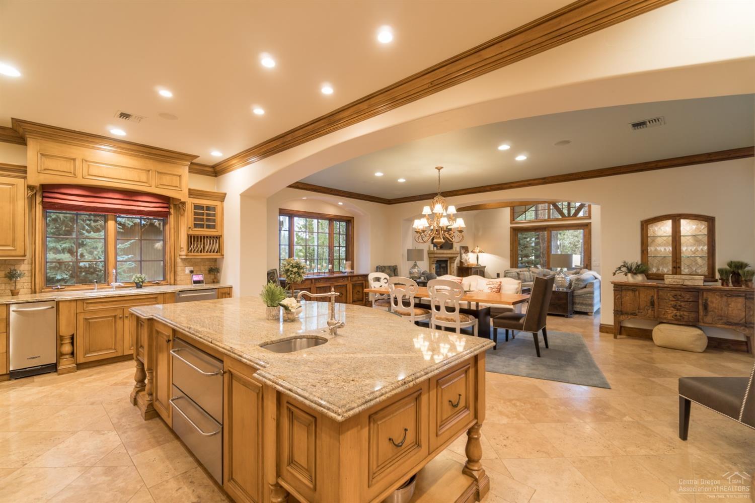 Broken Top - Residential