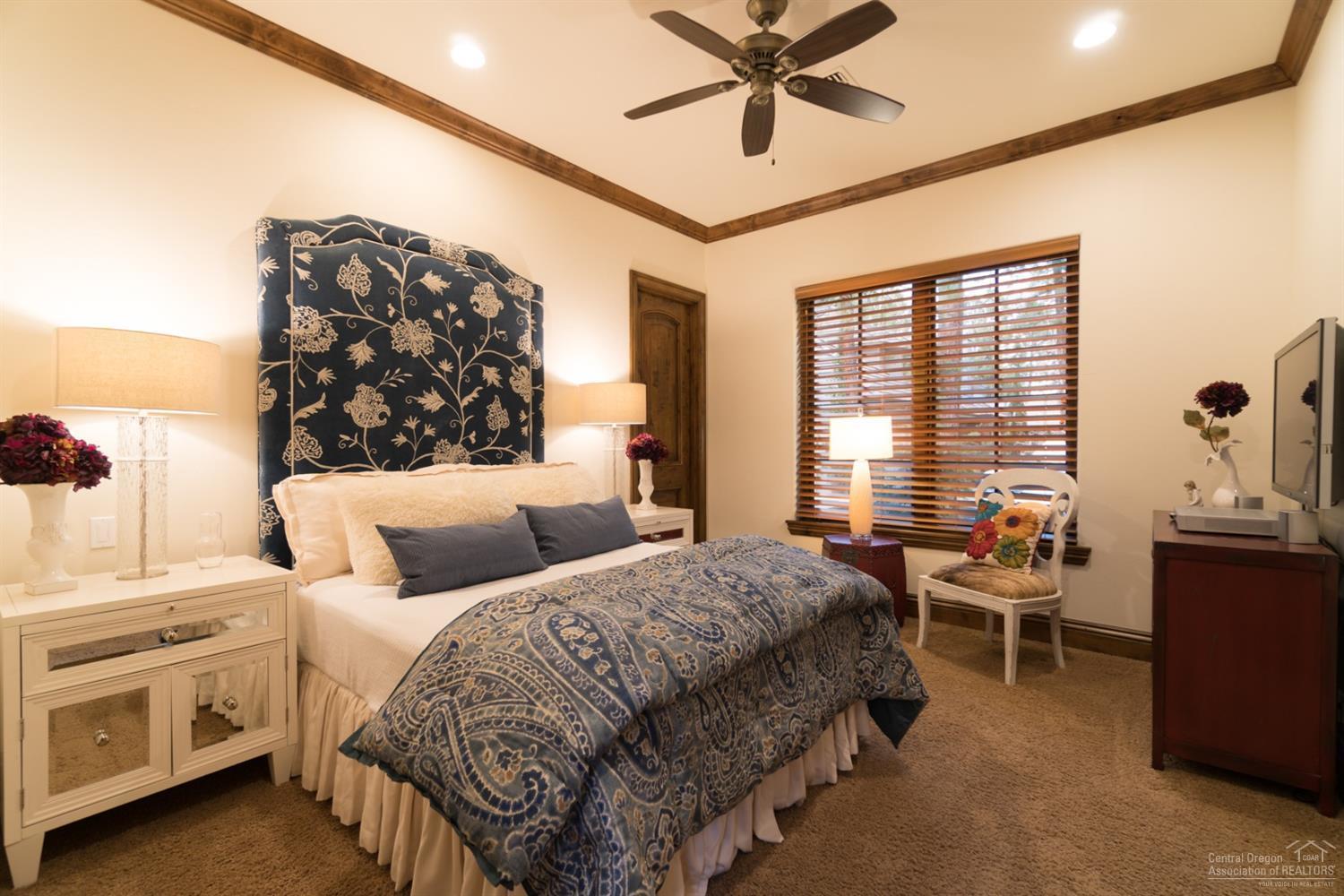 Broken Top - Residential