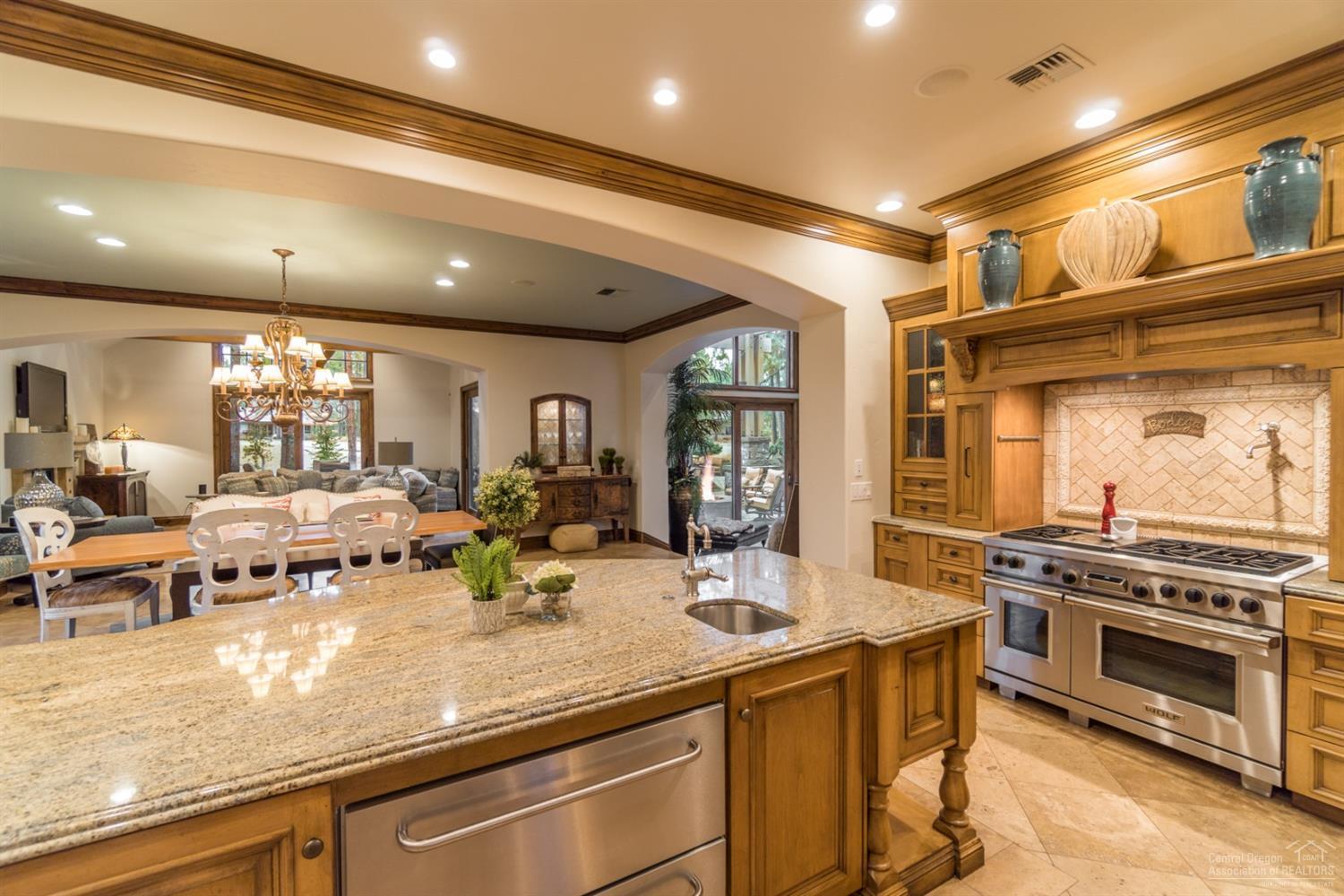 Broken Top - Residential