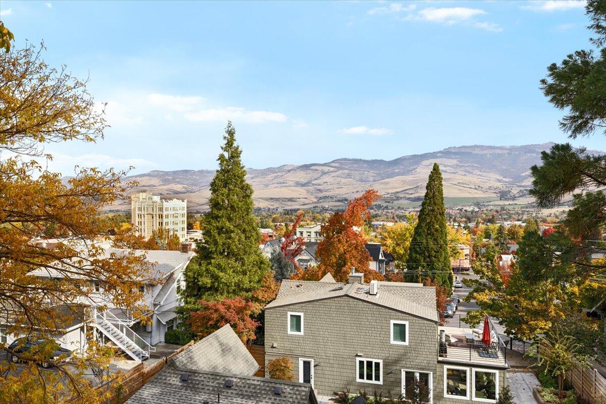 Ravenwood Townhomes - Residential