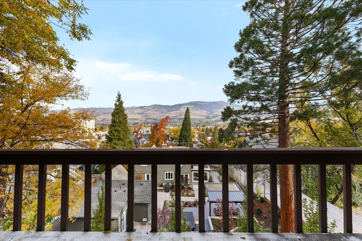 Ravenwood Townhomes - Residential