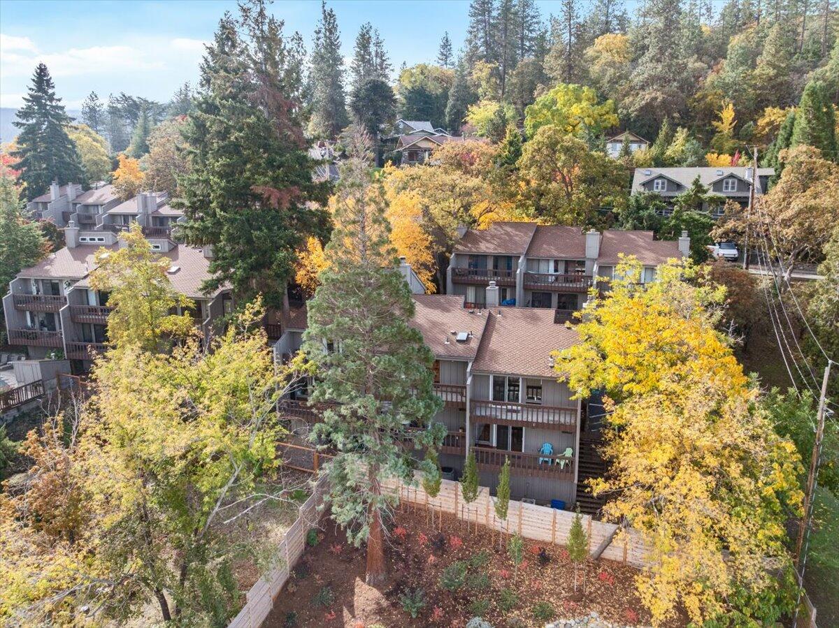 Ravenwood Townhomes - Residential