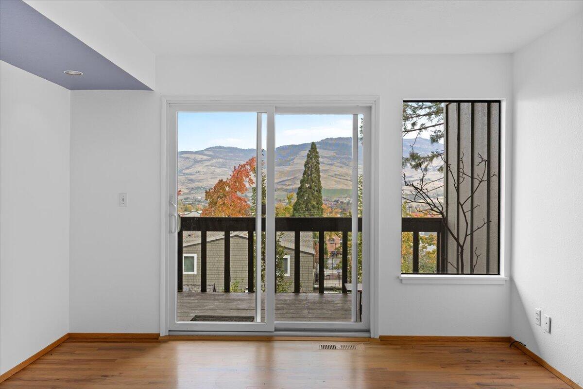 Ravenwood Townhomes - Residential