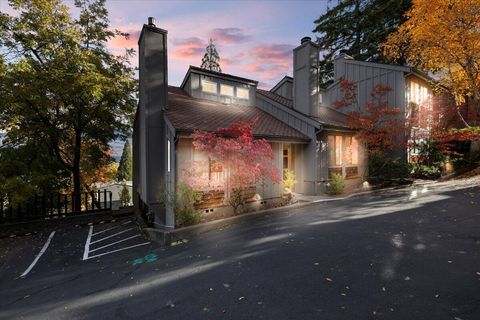 Photo of 327 Ravenwood Place, Ashland, OR 97520 (MLS # 220211281)