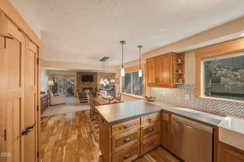 Tiny photo for 807 E Desperado Trl #UNIT 202, Sisters, OR 97759 (MLS # 220222892)