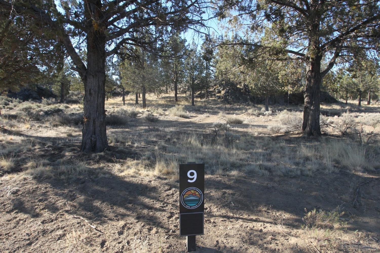 Pacific Cascade Hts - Land