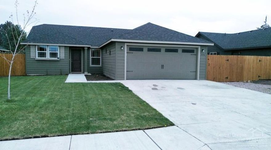 Beautiful, move in ready, quality home ready for new buyers. Quiet neighborhood. Close to town but not too close. Come see what this home was to offer.