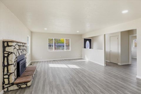 Tiny photo for 5156 Peace Lane, Central Point, OR 97502 (MLS # 220211969)