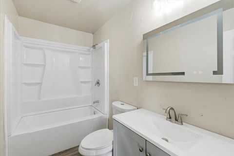 Tiny photo for 5156 Peace Lane, Central Point, OR 97502 (MLS # 220211969)