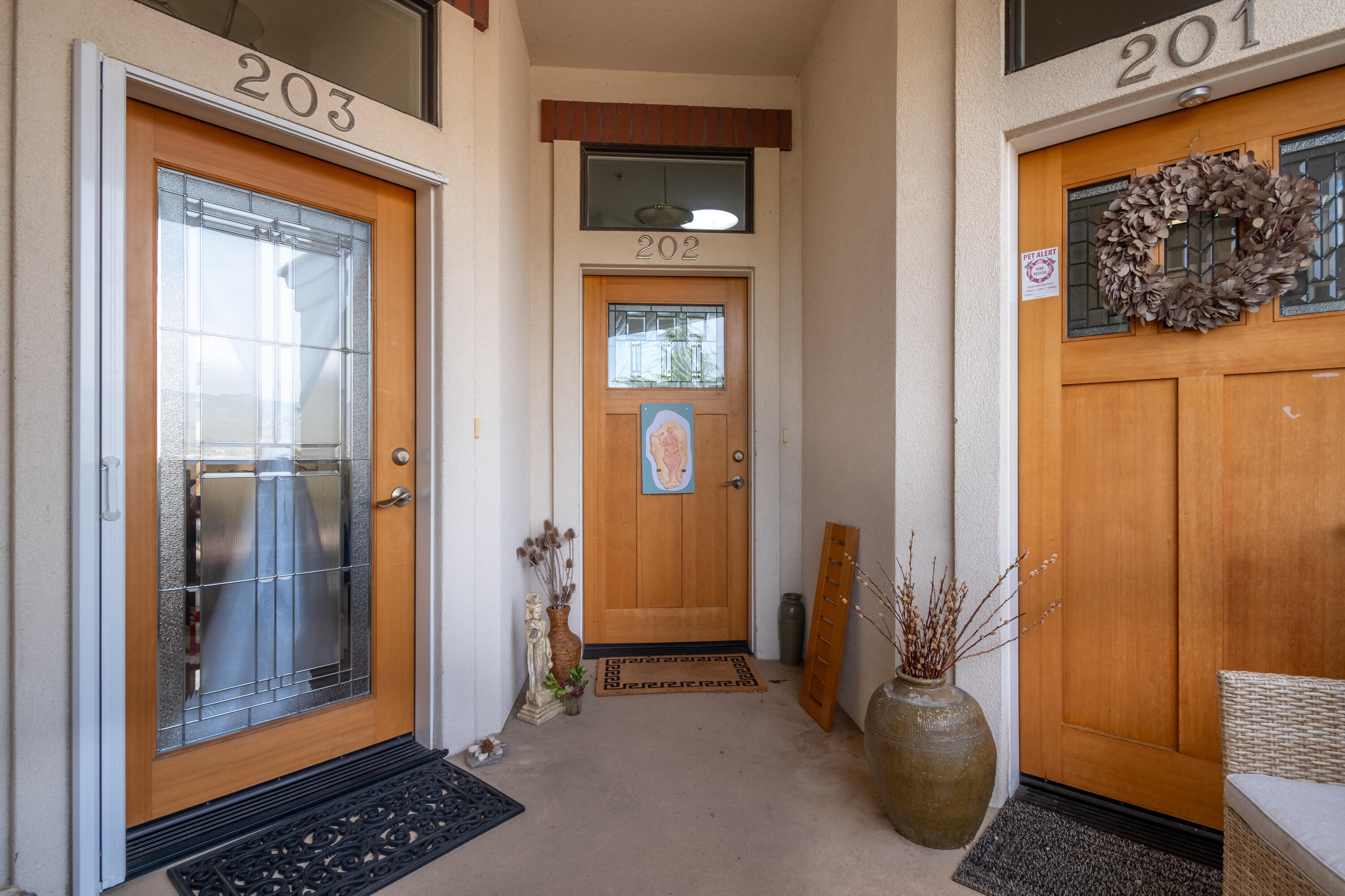 479 Russell Street 202