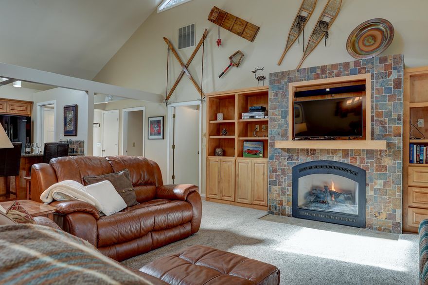 3 Summit View Dr provides a rare opportunity to own amazing single-story home on one of Sunriver's largest homesites.1.12 acres. First time on the market in 28 years. The flow and vibe of the home are clean and straightforward.  Open floor plan allows multiple families to enjoy privacy with large common areas; dining/great room/kitchen, bringing groups together. Modernized with a NW style, amazing lighting and touches that are warm and functional; a place you can truly eat, sleep, and play, without leaving the property. 3 Bedroom suites and bunk room with adjoining, feature updated bathrooms. Gourmet Kitchen with granite countertops and alder wood cabinets. Beautiful landscaping blends into wooded acreage and common area, often visited by the local deer population. Oversized 3 car garage with workshop area and owner storage. Large paved circular drive and overflow parking can do double time as a great play area for kids learning to ride bikes.