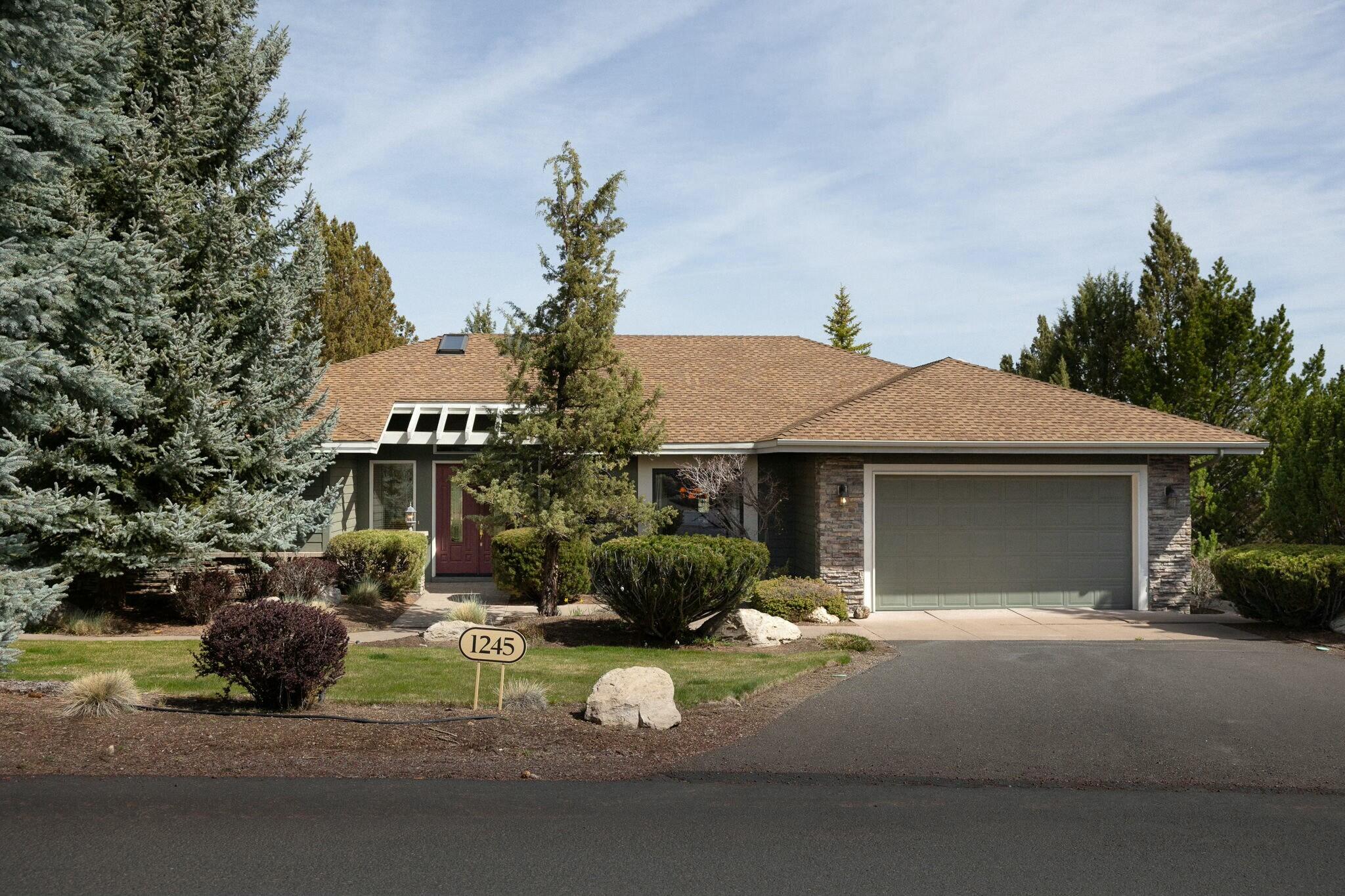 1245 Victoria Falls Drive