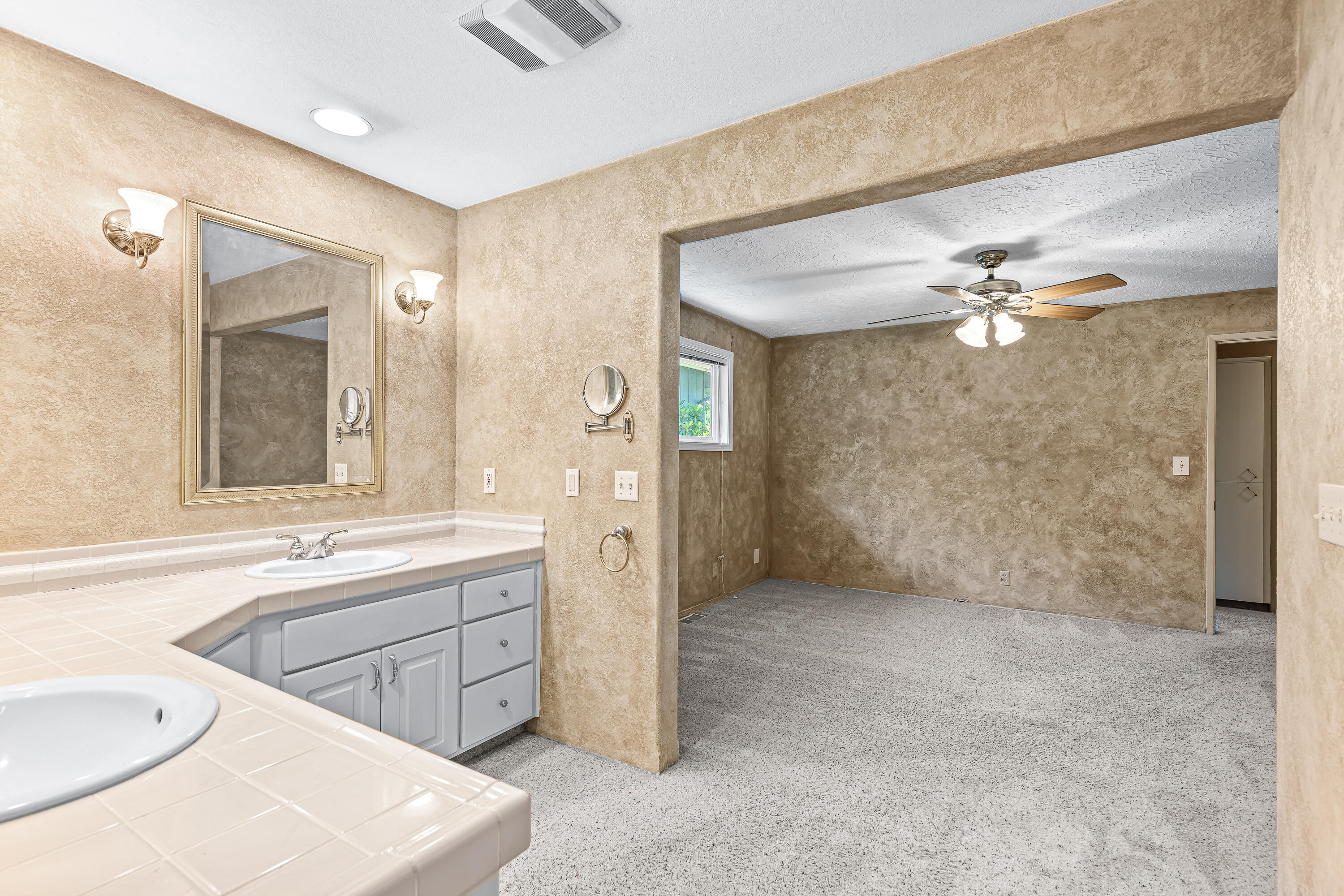 Blossom Hill Terrace Unit No 1 - Residential