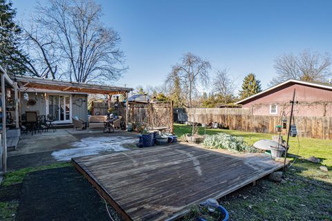 Tiny photo for 2015 Mae Street, Ashland, OR 97520 (MLS # 220214001)