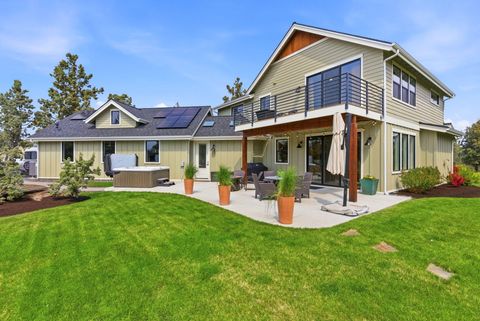 Photo of 63557 Overtree Road, Bend, OR 97701 (MLS # 220220008)