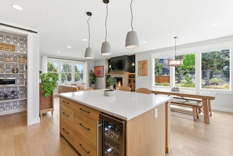 Tiny photo for 63557 Overtree Road, Bend, OR 97701 (MLS # 220220008)
