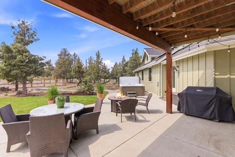 Tiny photo for 63557 Overtree Road, Bend, OR 97701 (MLS # 220220008)