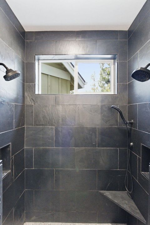 Tiny photo for 63557 Overtree Road, Bend, OR 97701 (MLS # 220220008)