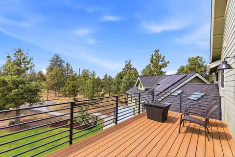 Tiny photo for 63557 Overtree Road, Bend, OR 97701 (MLS # 220220008)