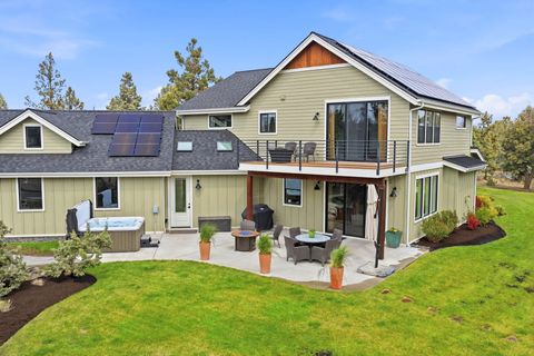 Tiny photo for 63557 Overtree Road, Bend, OR 97701 (MLS # 220220008)