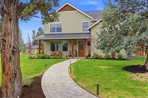 Tiny photo for 63557 Overtree Road, Bend, OR 97701 (MLS # 220220008)
