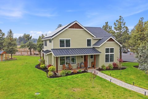Tiny photo for 63557 Overtree Road, Bend, OR 97701 (MLS # 220220008)