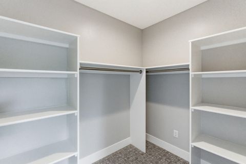 Tiny photo for 63557 Overtree Road, Bend, OR 97701 (MLS # 220220008)