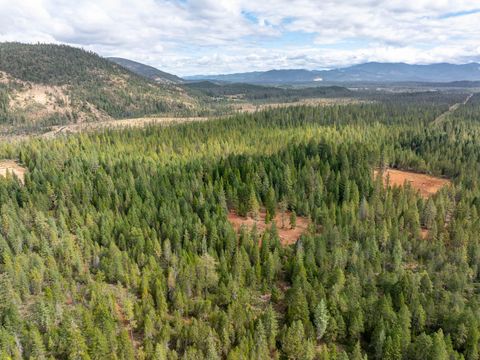 Tiny photo for 755 Rough Ready Creek Road, OBrien, OR 97534 (MLS # 220219633)