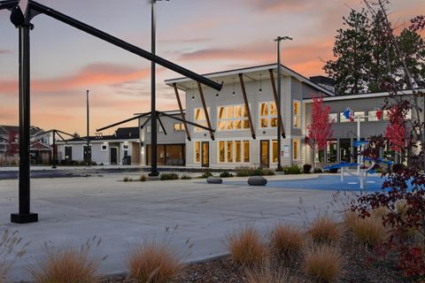 Tiny photo for 20839 SE Caldera Drive, Bend, OR 97702 (MLS # 220211132)