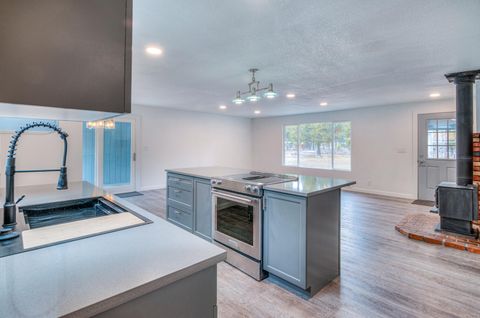 Tiny photo for 51448 Cedar Road, La Pine, OR 97739 (MLS # 220215625)