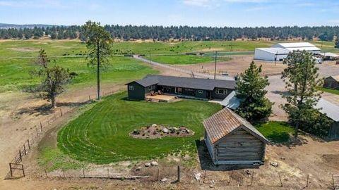 Photo of 7122 E Langell Valley Road, Bonanza, OR 97623 (MLS # 220209849)