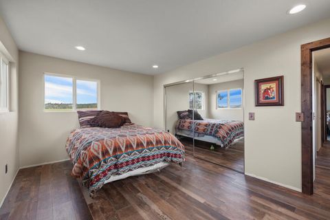 Tiny photo for 7122 E Langell Valley Road, Bonanza, OR 97623 (MLS # 220209849)