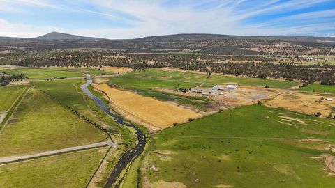 Tiny photo for 7122 E Langell Valley Road, Bonanza, OR 97623 (MLS # 220209849)