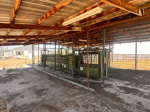 Tiny photo for 7122 E Langell Valley Road, Bonanza, OR 97623 (MLS # 220209849)