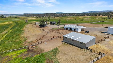 Tiny photo for 7122 E Langell Valley Road, Bonanza, OR 97623 (MLS # 220209849)